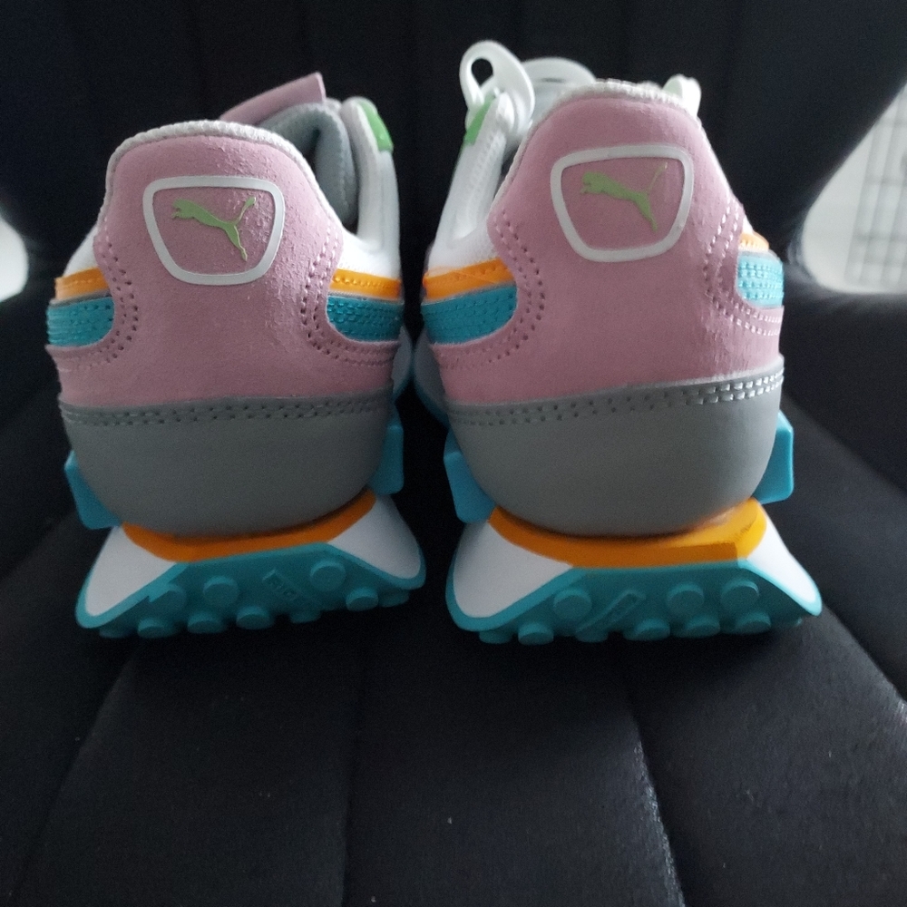 Brand new Pumas - Picture 5 of 5